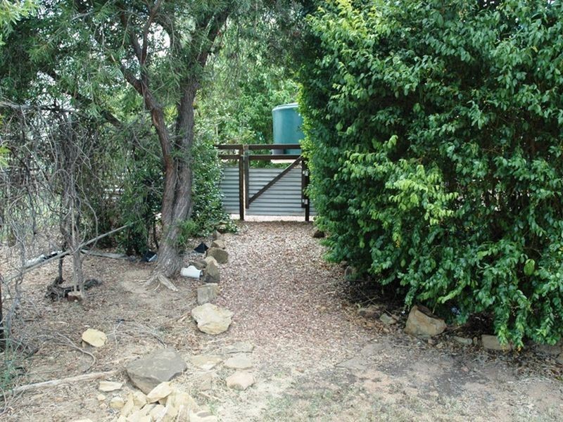 176 Kingfisher street, Longreach QLD 4730