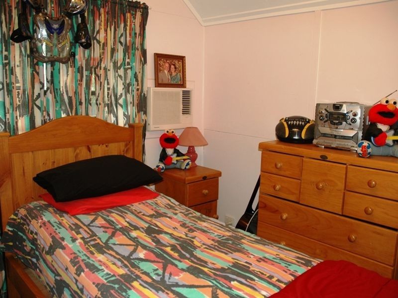 175 Kingfisher street, Longreach QLD 4730