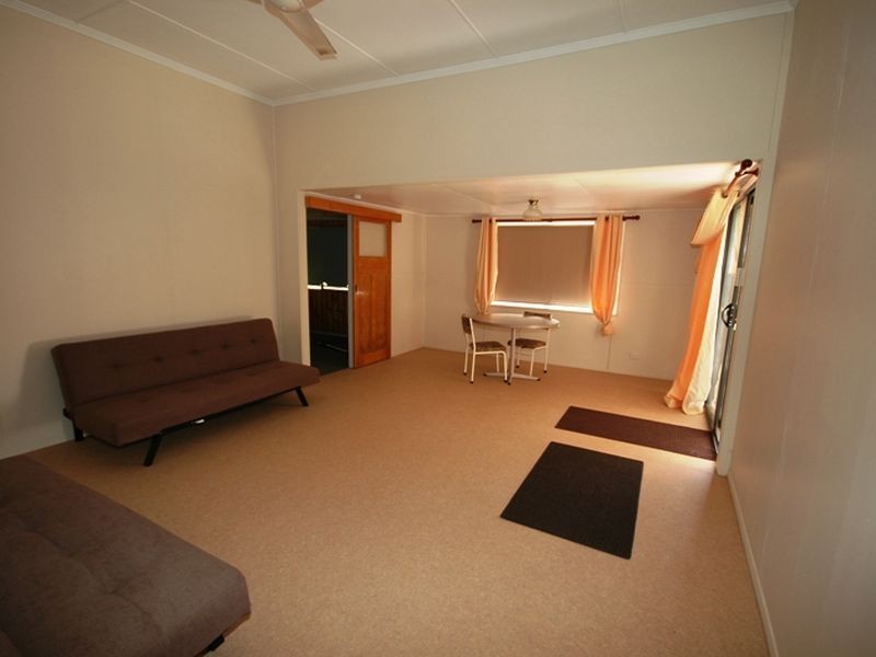 13 Shakespear street, Alpha QLD 4724