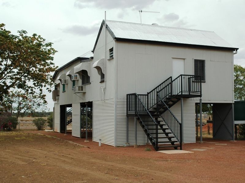 154 Spoonbill street, Longreach QLD 4730