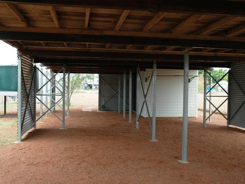 154 Spoonbill street, Longreach QLD 4730