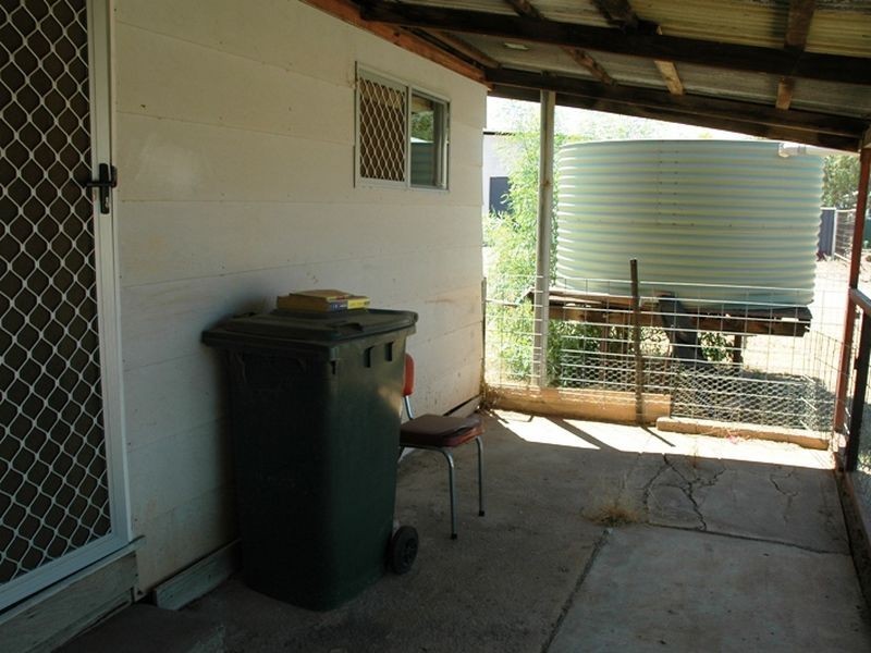 33 Pelican street, Longreach QLD 4730