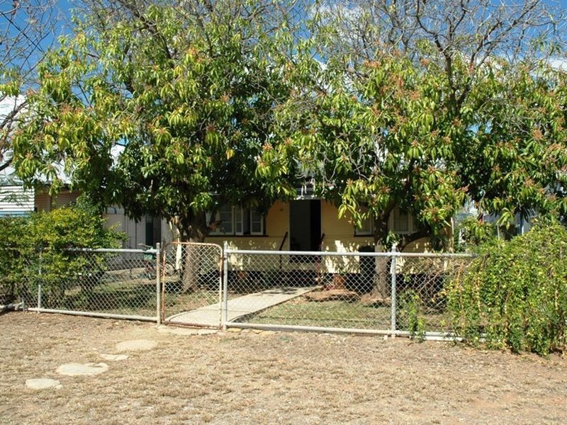 154 Emu street, Longreach QLD 4730