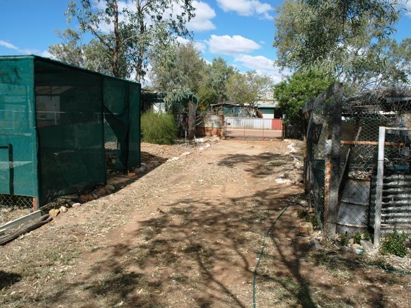 154 Emu street, Longreach QLD 4730