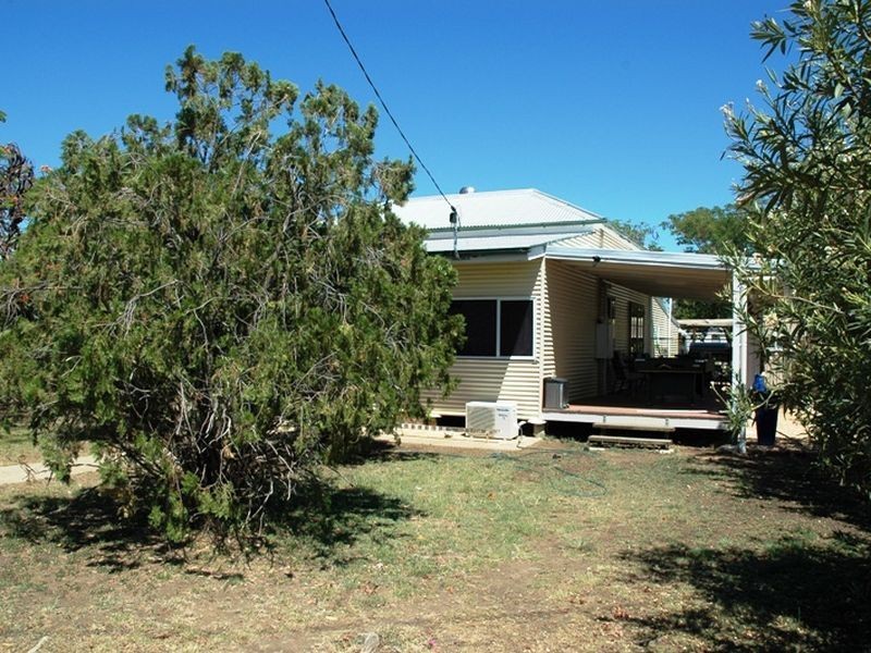 109 Falcon street, Longreach QLD 4730