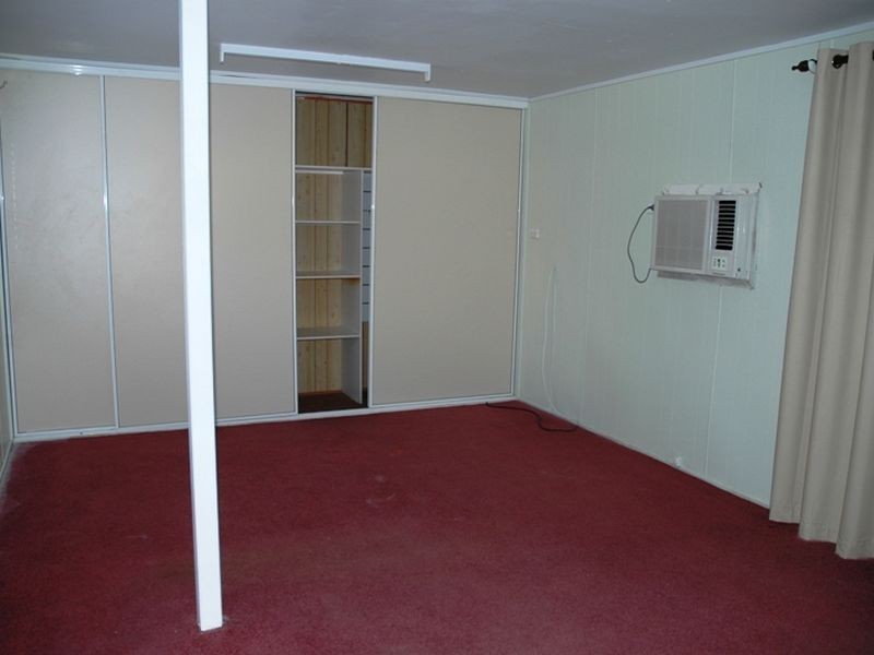 25 Crane street, Longreach QLD 4730