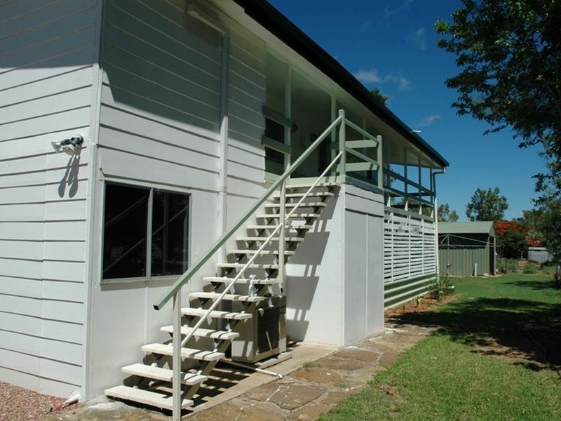 25 Crane street, Longreach QLD 4730