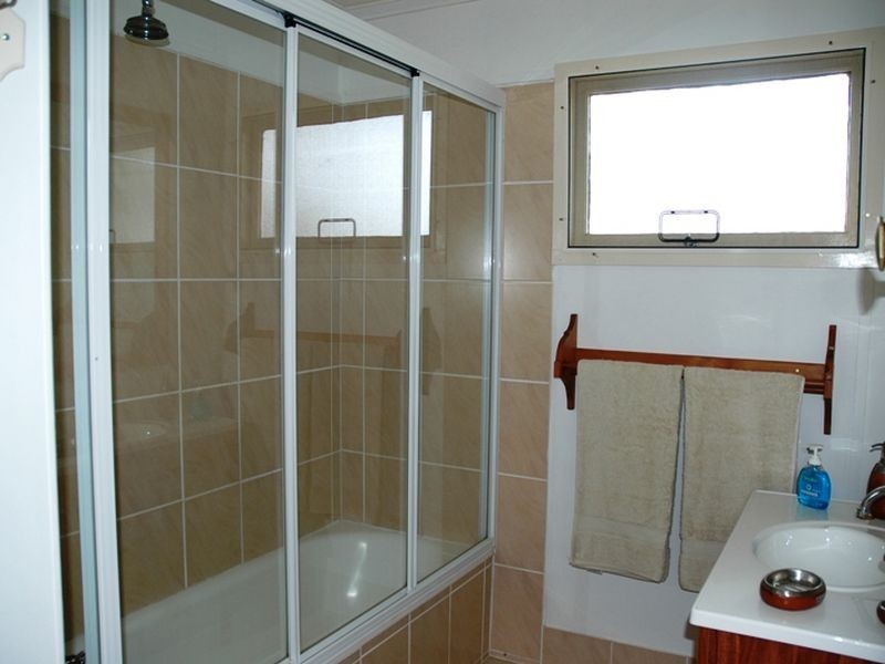 5 Leichhardt street, Ilfracombe QLD 4727