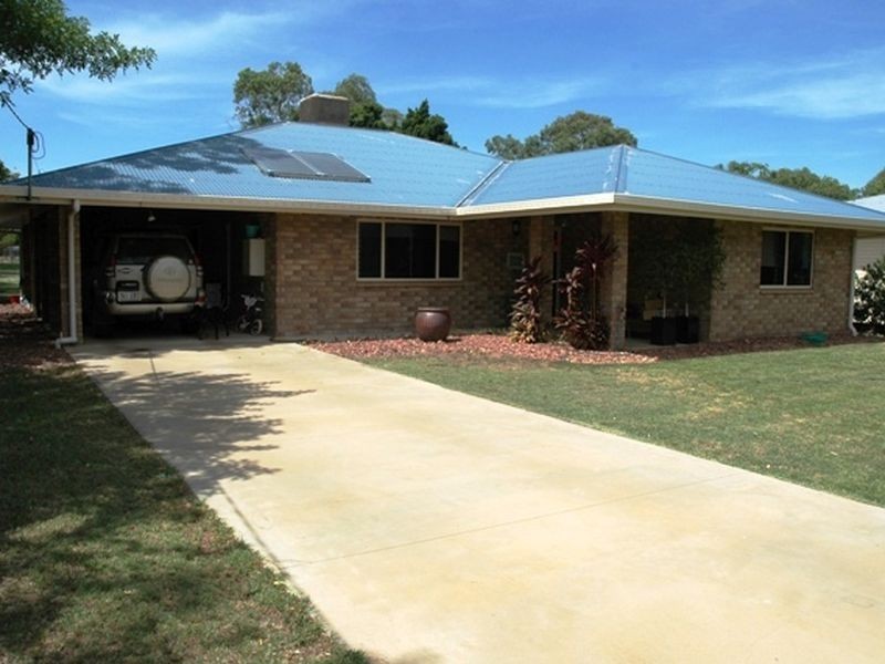 125 Ash street, Barcaldine QLD 4725
