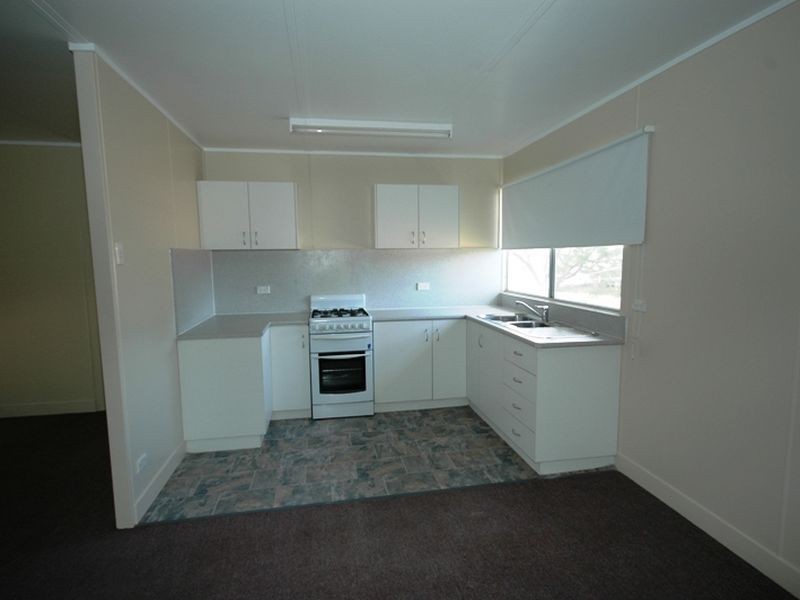 80 CRANE STREET, Longreach QLD 4730