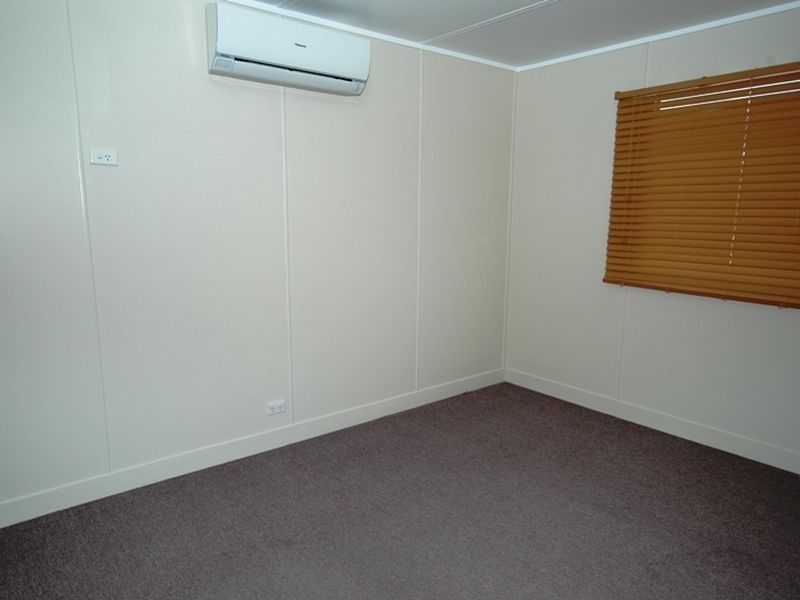 80 CRANE STREET, Longreach QLD 4730