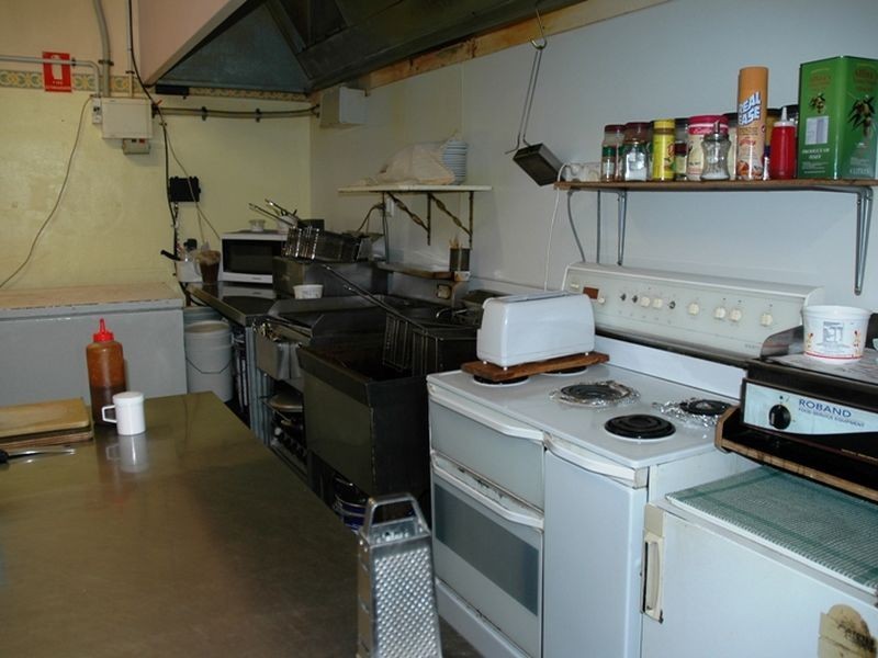 68 Eldersleigh street, Winton NSW 2344