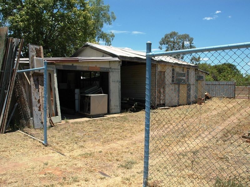 130 Galah street, Longreach QLD 4730