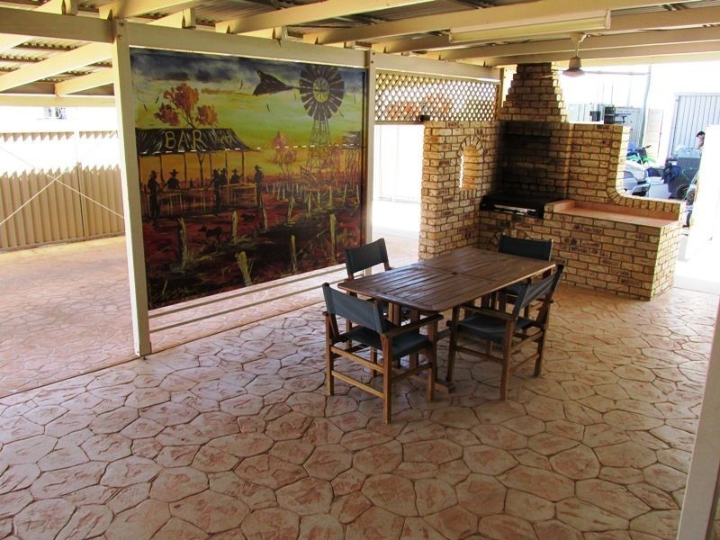 131A Spoonbill street, Longreach QLD 4730