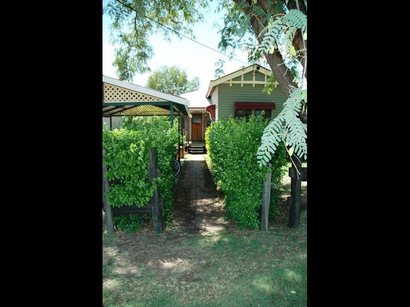 126 Cassowary street, Longreach QLD 4730