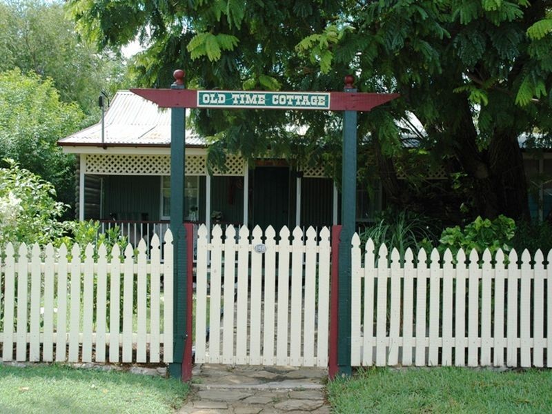 158 Crane street, Longreach QLD 4730