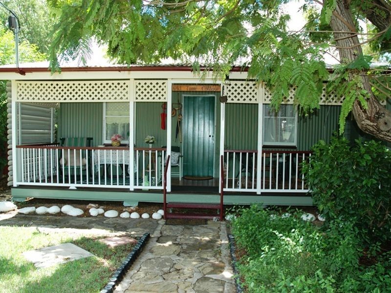 158 Crane street, Longreach QLD 4730