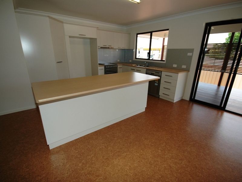 4/104 Galah street, Longreach QLD 4730
