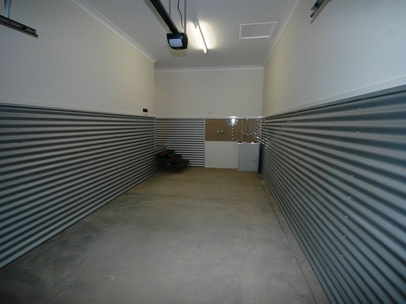 4/104 Galah street, Longreach QLD 4730
