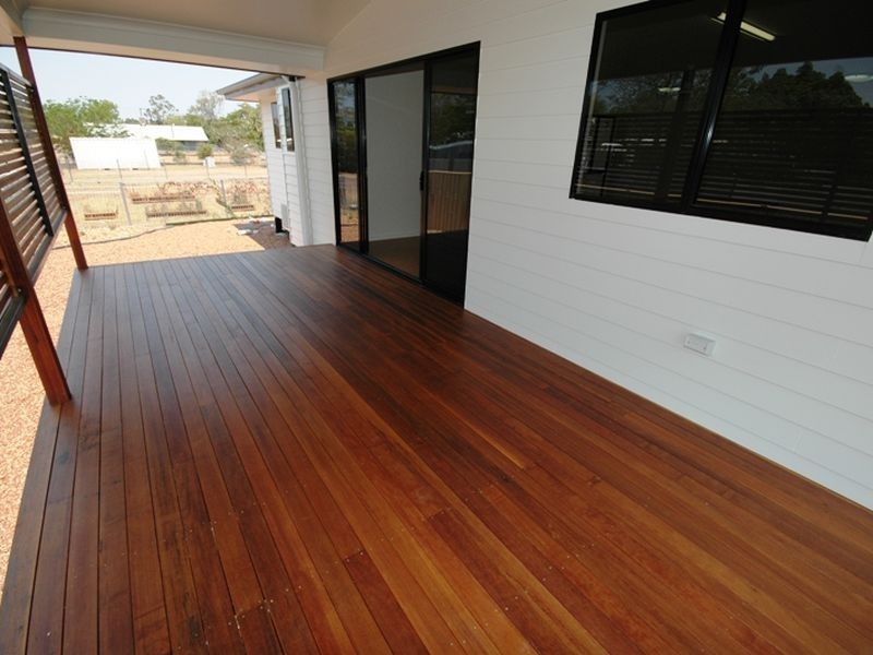 4/104 Galah street, Longreach QLD 4730