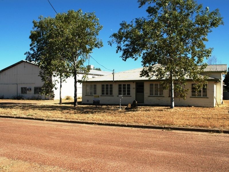 163 Galah street, Longreach QLD 4730
