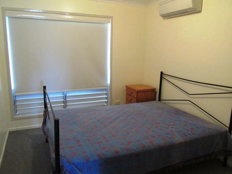 B/24 Gull street, Longreach QLD 4730