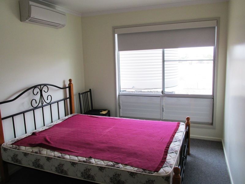 B/24 Gull street, Longreach QLD 4730