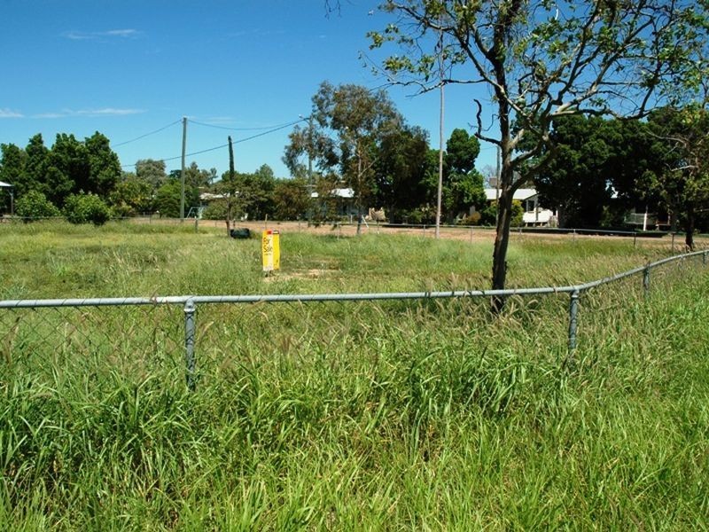 6 Cassowary street, Longreach QLD 4730