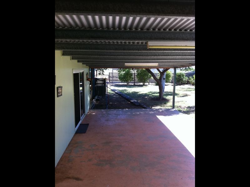 33 Eagle street, Longreach QLD 4730