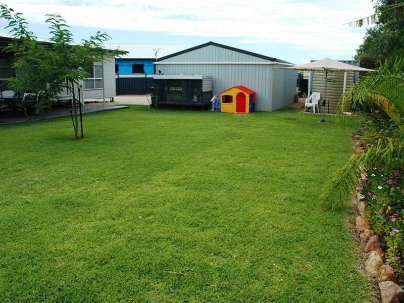 7 Honeyeater Court, Longreach QLD 4730