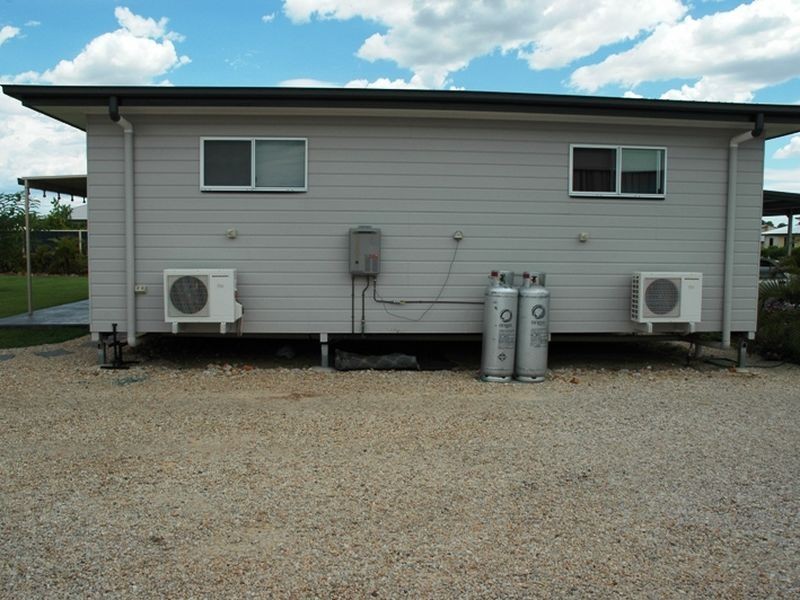 7 Honeyeater Court, Longreach QLD 4730