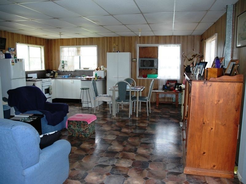 63-65 Mitchell street, Ilfracombe QLD 4727