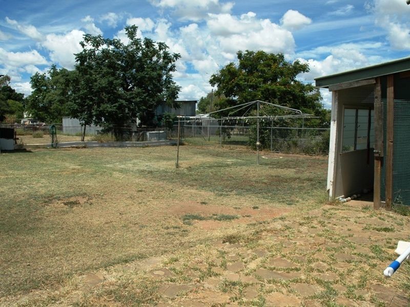 170 Kingfisher street, Longreach QLD 4730