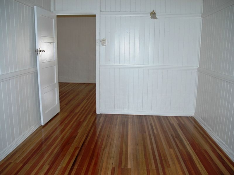 128 Cassowary street, Longreach QLD 4730