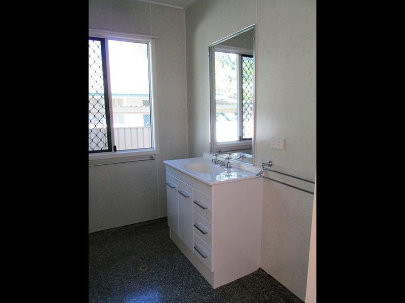 9 Heron street, Longreach QLD 4730
