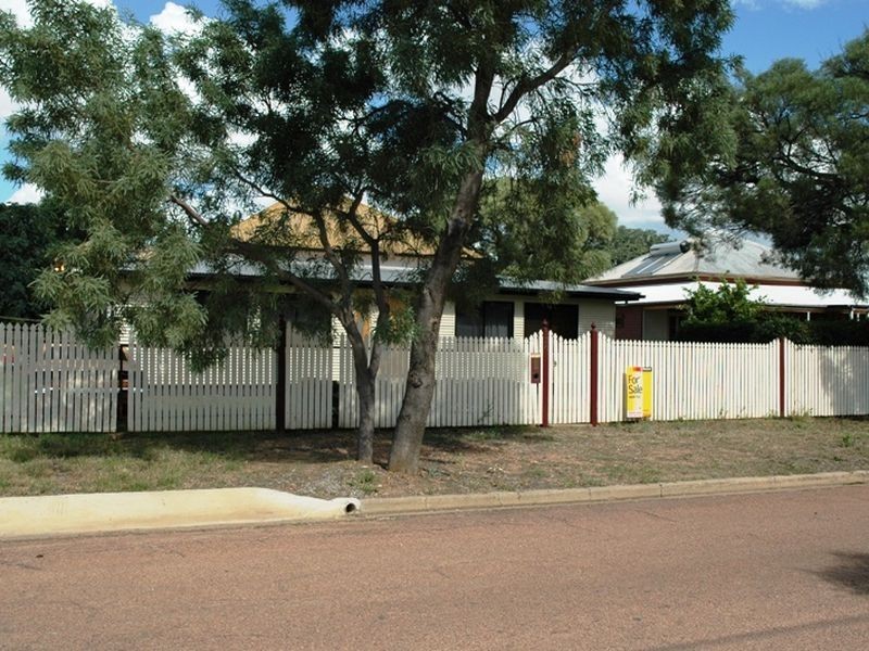 126 Emu street, Longreach QLD 4730
