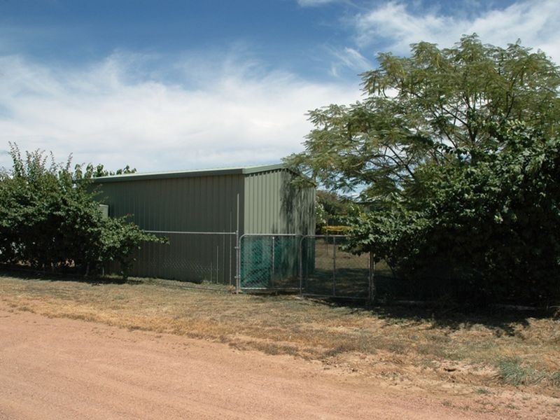 96 Crane street, Longreach QLD 4730