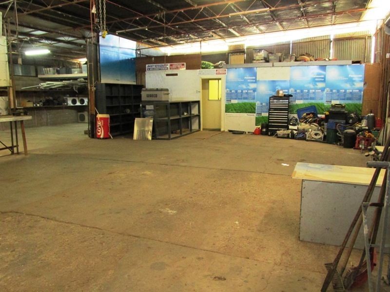 12 Owl, Longreach QLD 4730