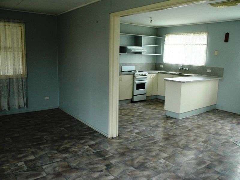 114 Falcon street, Longreach QLD 4730