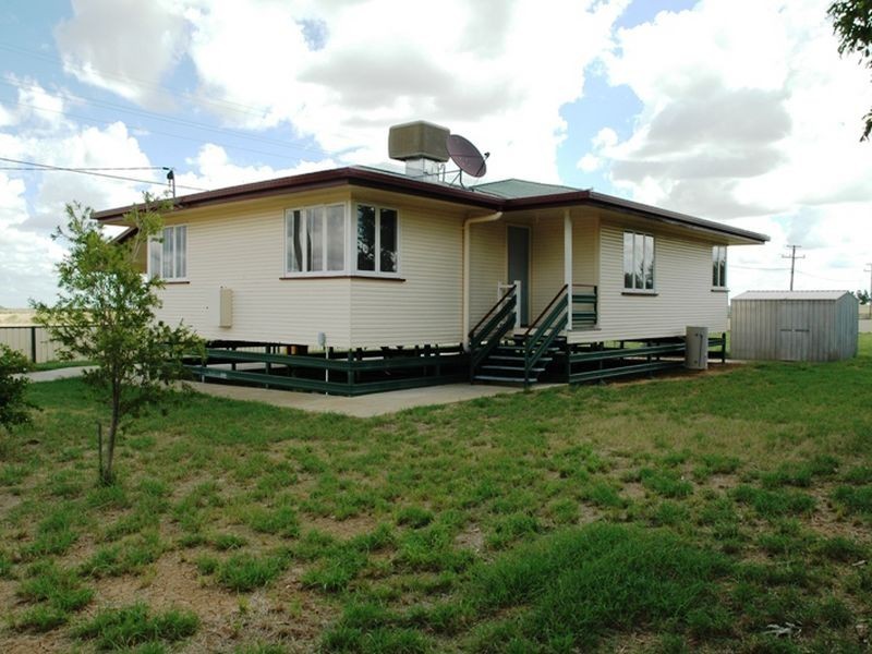 15 WELLSHOT STREET, Ilfracombe QLD 4727