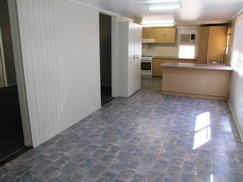 125 Kingfisher Street, Longreach QLD 4730