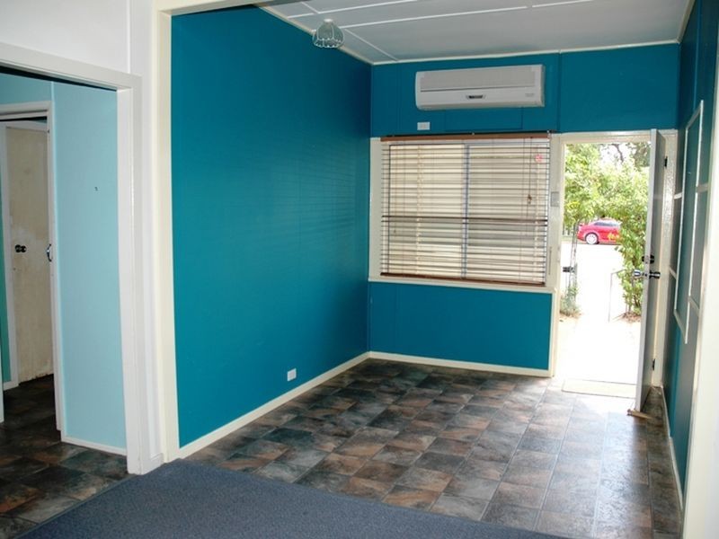 176 Kingfisher street, Longreach QLD 4730