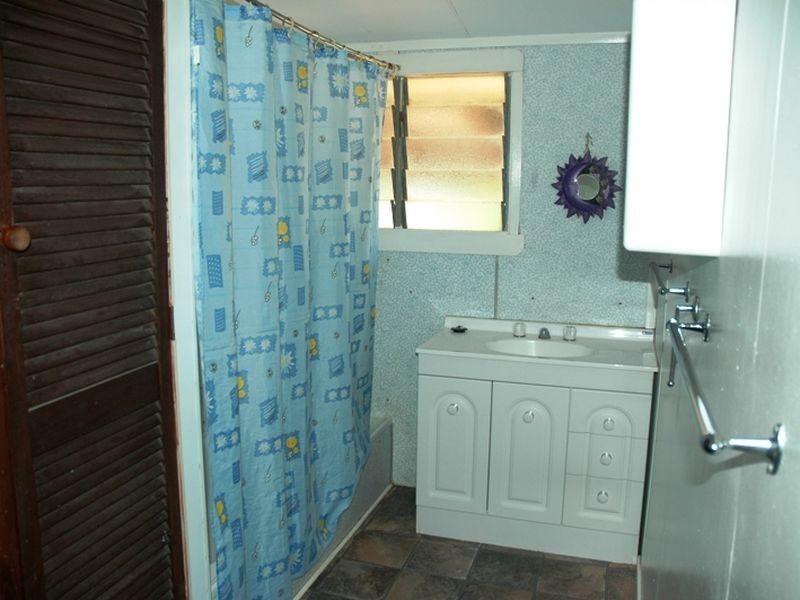 176 Kingfisher street, Longreach QLD 4730