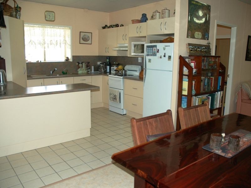 131 Bauhinia street, Barcaldine QLD 4725