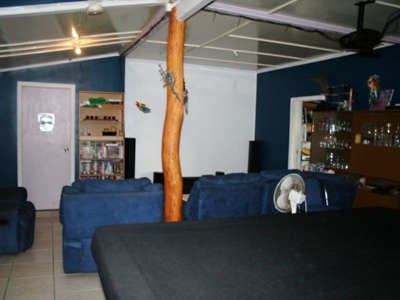 9 Dunning street, Alpha QLD 4724