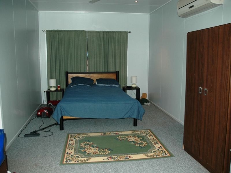 153 Eagle street, Longreach QLD 4730