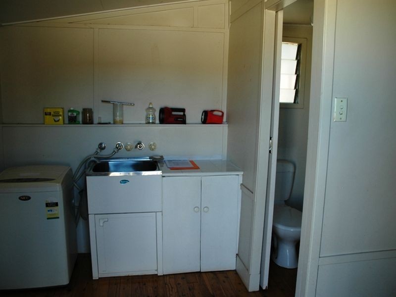 25 Eagle street, Longreach QLD 4730