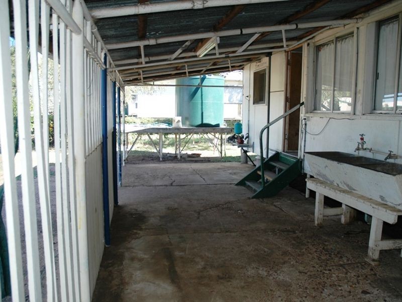 176 Crane street, Longreach QLD 4730