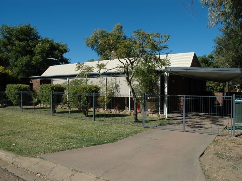 92 Falcon street, Longreach QLD 4730