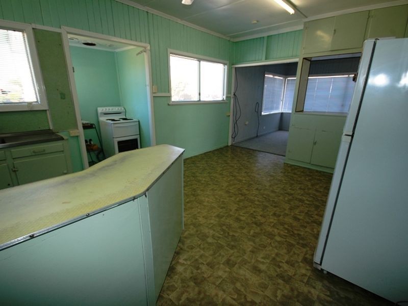 8 Wompoo road, Longreach QLD 4730